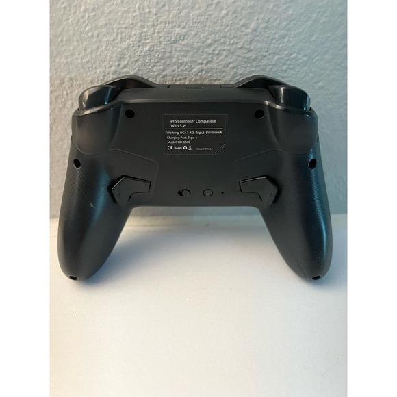 Bluetooth Black Controller - Picture 2 of 2